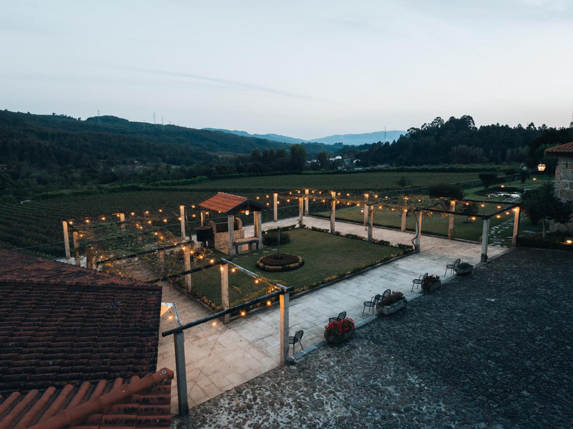 Villa Quinta Da Eira Do Sol Guimarães Exterior foto